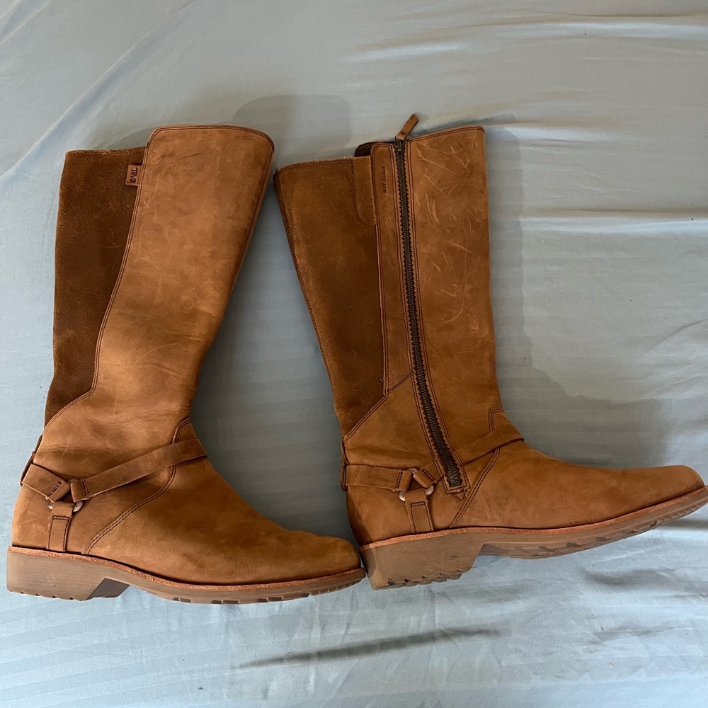 Teva Suede Boots